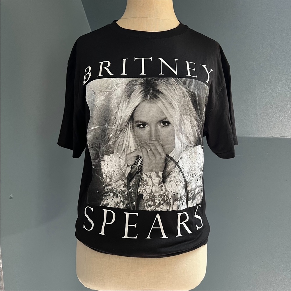 Britney Spears Black and White Graphic T-shirt Unisex Size:S-M NWOT